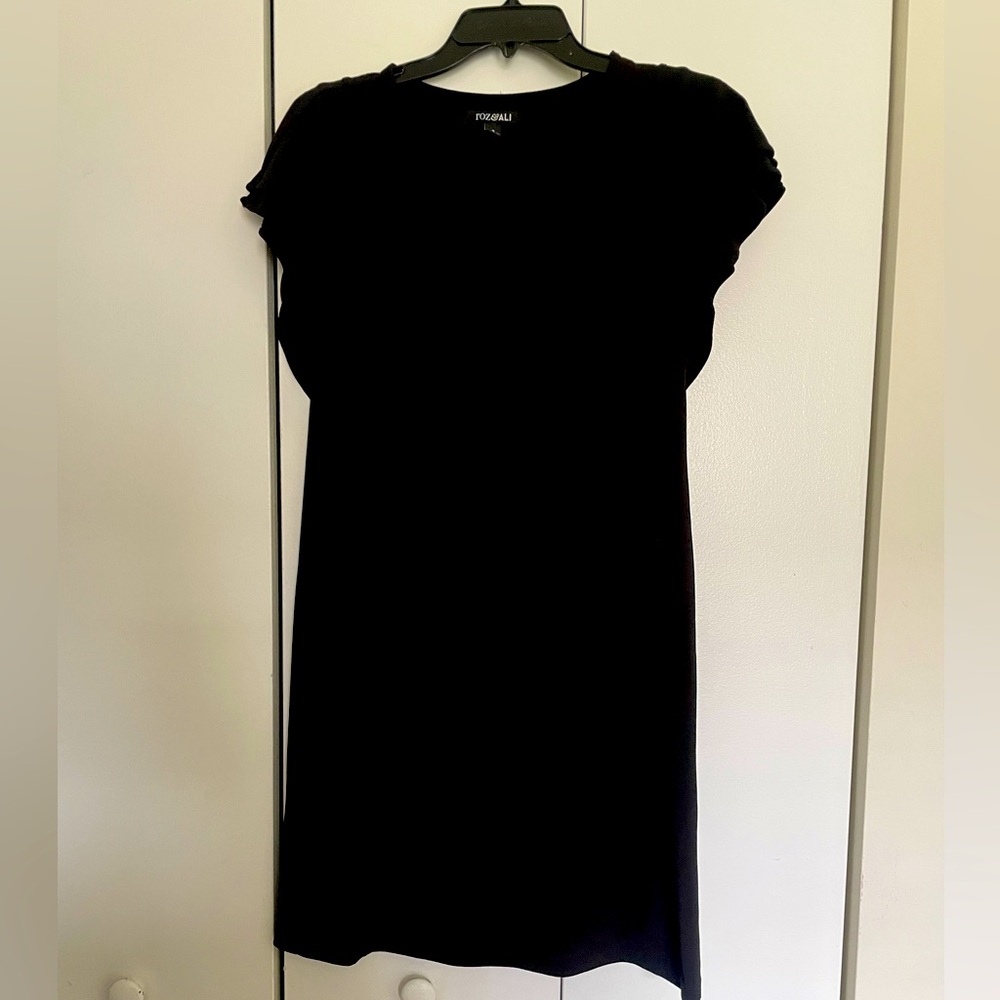 Roz & Ali Women’s Black Front Ruffle Dress Size Small